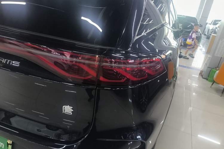 Used BYD Tang New Energy 2024 DM-i Glory Edition 112KM Flagship Model Right Rear Taillight