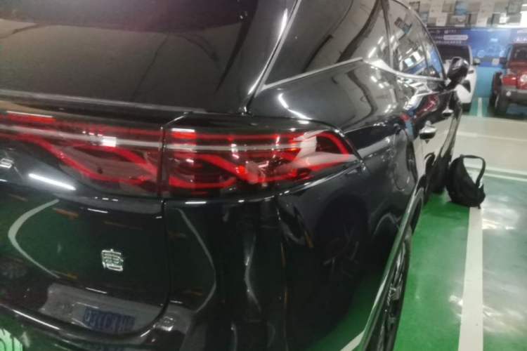 Used BYD Tang New Energy 2024 EV Champion Edition 730KM Deluxe Model Right Rear Taillight