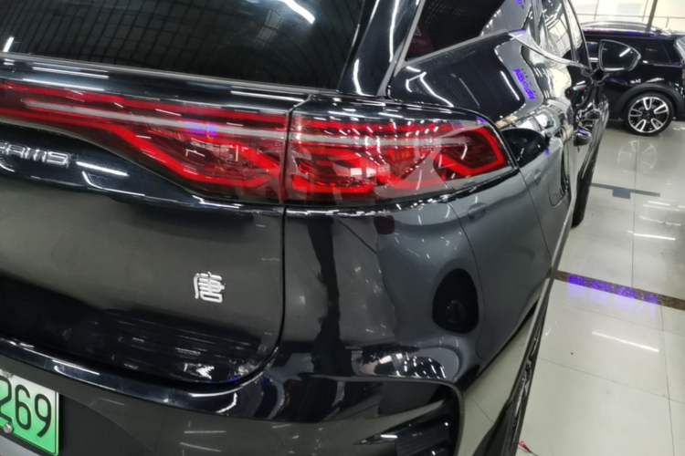 Used BYD Tang New Energy 2024 DM-i Glory Edition 112KM Prestige Model Right Rear Taillight