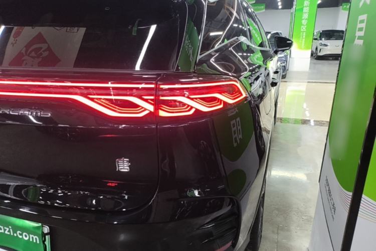 Used BYD Tang New Energy 2024 DM-i Glory Edition 112KM Prestige Model Right Rear Taillight