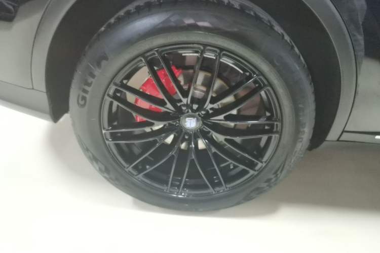 Used BYD Tang New Energy 2024 DM-i Glory Edition 112KM Prestige Model Right Rear Wheel Hub