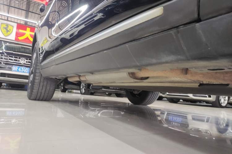 Used BYD Tang New Energy 2024 DM-i Glory Edition 112KM Prestige Model Right Side Sill