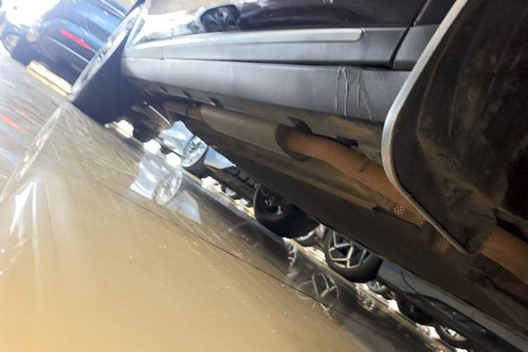 Used BYD Tang New Energy 2024 DM-i Glory Edition 112KM Prestige Model Right Side Sill