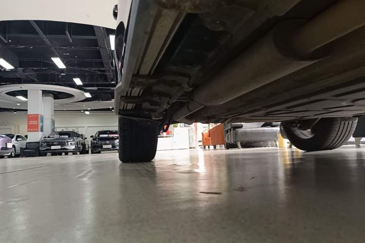 Used BYD Tang New Energy 2024 DM-i Glory Edition 112KM Prestige Model Right Side Sill