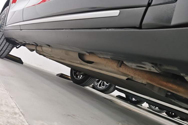 Used BYD Tang New Energy 2024 DM-i Glory Edition 112KM Flagship Model Right Side Sill