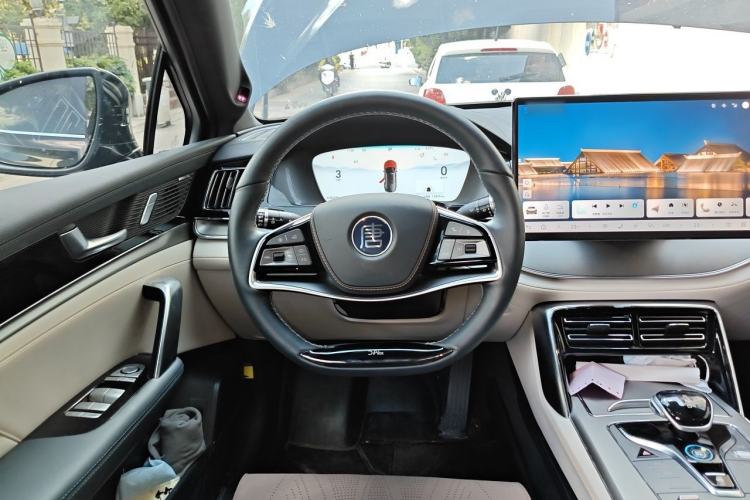 Used BYD Tang New Energy 2024 EV Glory Edition 635KM All-Wheel-Drive Flagship Model Steering Wheel