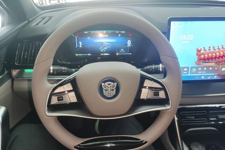 Used BYD Tang New Energy 2024 DM-i Glory Edition 112KM Prestige Model Steering Wheel
