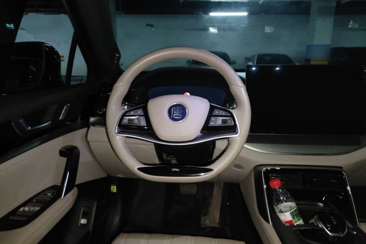 Used BYD Tang New Energy 2024 EV Glory Edition 600KM Premium Model Steering Wheel
