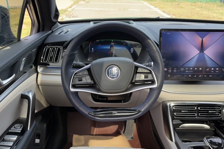 Used BYD Tang New Energy 2024 EV Champion Edition 600KM Deluxe Model Steering Wheel