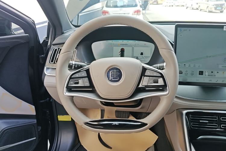 Used BYD Tang New Energy 2024 DM-i Glory Edition 112KM Prestige Model Steering Wheel