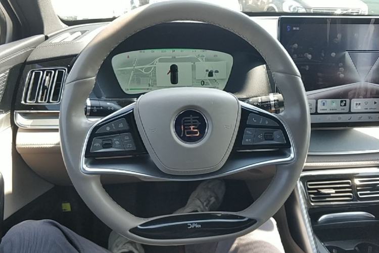 Used BYD Tang New Energy 2024 DM-i Glory Edition 112KM Flagship Model Steering Wheel