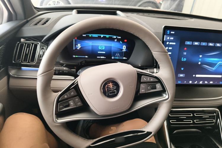 Used BYD Tang New Energy 2024 DM-i Glory Edition 112KM Flagship Model Steering Wheel