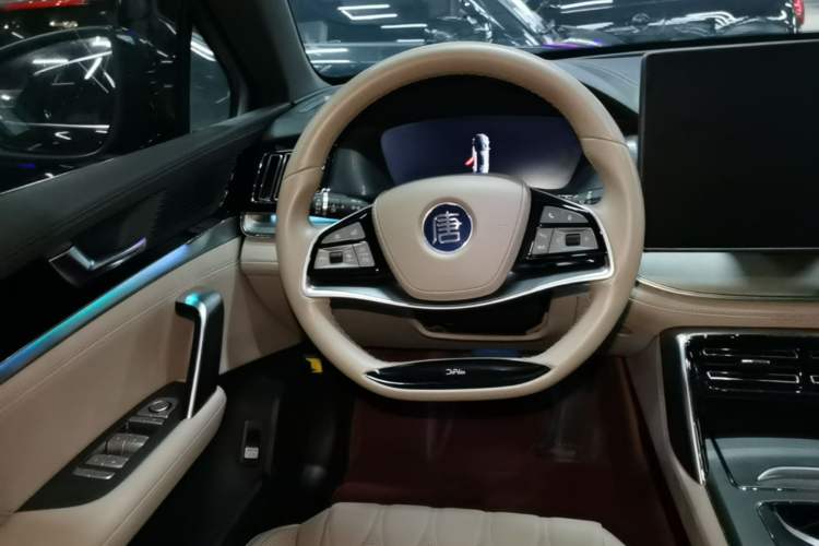 Used BYD Tang New Energy 2024 DM-i Glory Edition 112KM Prestige Model Steering Wheel