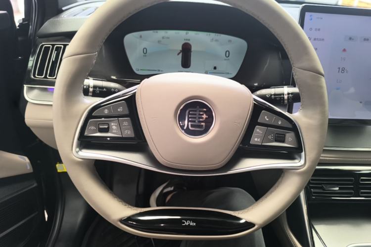 Used BYD Tang New Energy 2024 DM-i Glory Edition 112KM Flagship Model Steering Wheel