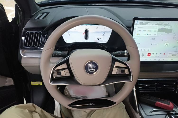 Used BYD Tang New Energy 2024 DM-i Glory Edition 112KM Prestige Model Steering Wheel