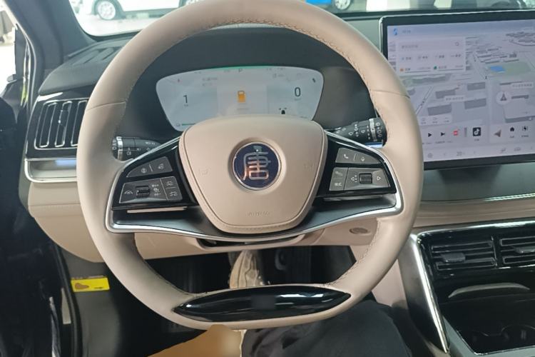 Used BYD Tang New Energy 2024 DM-i Glory Edition 112KM Prestige Model Steering Wheel