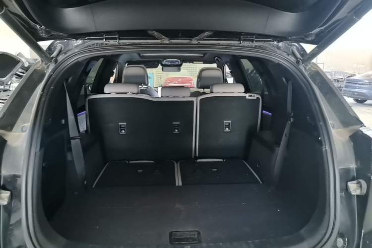 Used BYD Tang New Energy 2024 DM-i Glory Edition 112KM Flagship Model Trunk