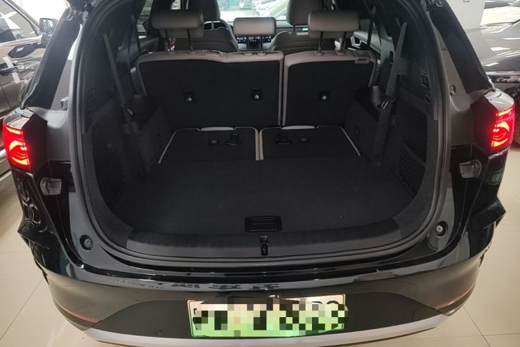Used BYD Tang New Energy 2024 DM-i Glory Edition 112KM Prestige Model Trunk