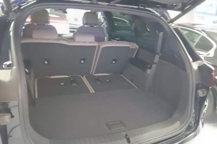 Used BYD Tang New Energy 2024 DM-i Glory Edition 112KM Flagship Model Trunk
