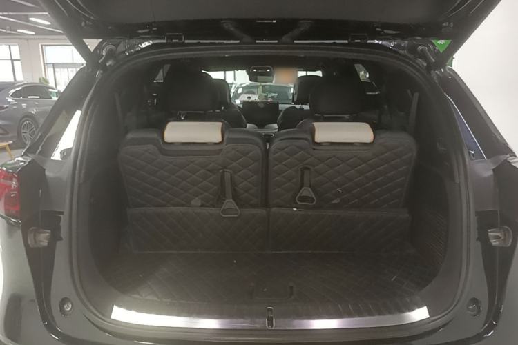 Used BYD Tang New Energy 2024 EV Glory Edition 600KM Premium Model Trunk