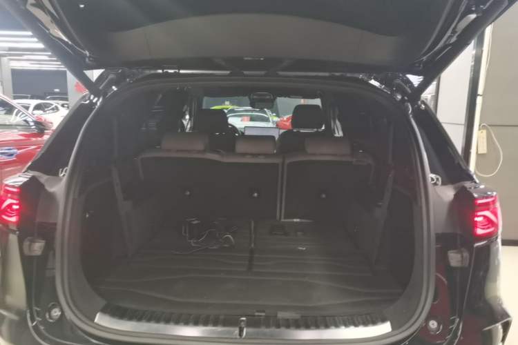 Used BYD Tang New Energy 2024 DM-p Glory Edition 215KM All-Wheel-Drive Premium Model Trunk