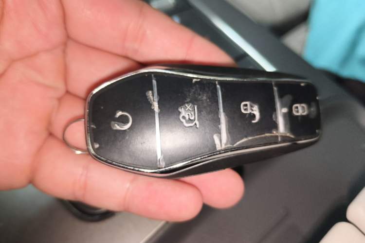 Used BYD Tang New Energy 2024 DM-i Glory Edition 112KM Flagship Model Vehicle Key