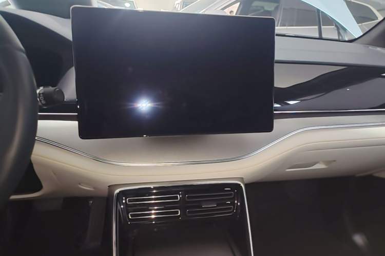 Used BYD Tang New Energy 2024 DM-p Champion Edition 215 km All-Wheel-Drive Flagship Model Audio And AC Panel