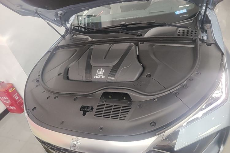 Used BYD Tang New Energy 2024 DM-p Champion Edition 215 km All-Wheel-Drive Flagship Model Engine Bay