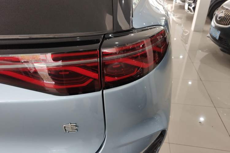 Used BYD Tang New Energy 2024 DM-i Glory Edition 112KM Flagship Model Exterior 1