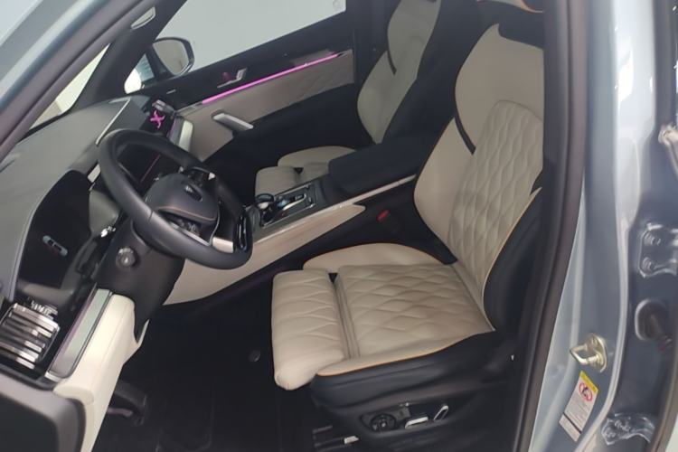 Used BYD Tang New Energy 2024 DM-p Champion Edition 215 km All-Wheel-Drive Flagship Model Left Front Seat