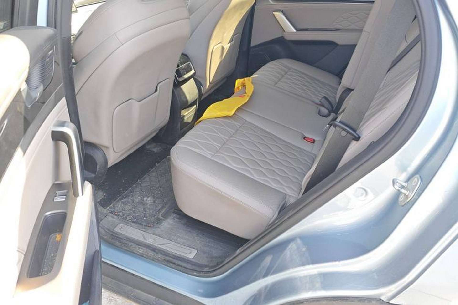 Used BYD Tang New Energy 2024 DM-p Champion Edition 215 km All-Wheel-Drive Flagship Model Left Rear Seat
