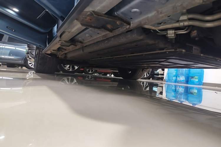 Used BYD Tang New Energy 2024 DM-p Champion Edition 215 km All-Wheel-Drive Flagship Model Left Side Sill
