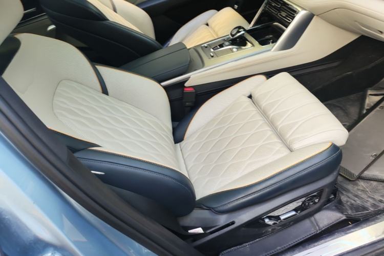 Used BYD Tang New Energy 2024 DM-p Champion Edition 215 km All-Wheel-Drive Flagship Model Right Front Seat