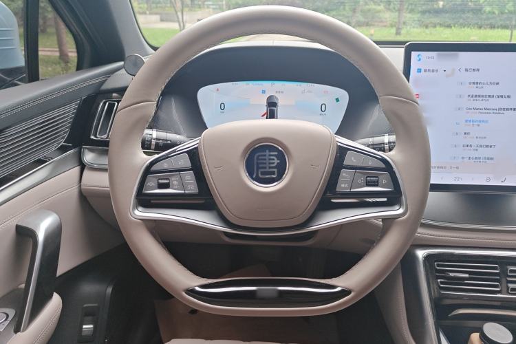 Used BYD Tang New Energy 2024 DM-i Glory Edition 112KM Prestige Model Steering Wheel