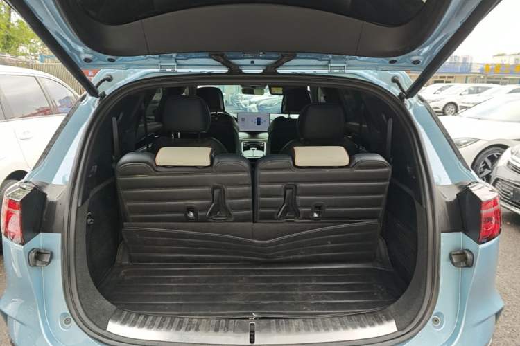 Used BYD Tang New Energy 2024 DM-p Champion Edition 215 km All-Wheel-Drive Flagship Model Trunk