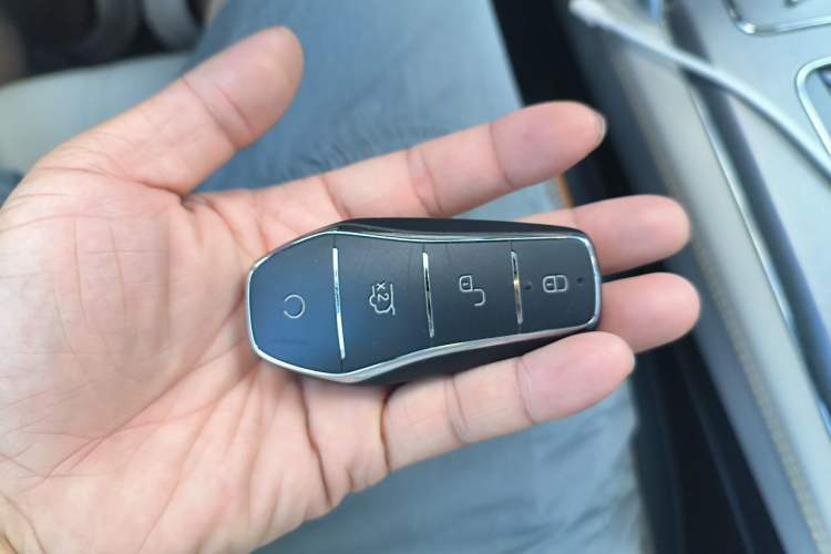 Used BYD Tang New Energy 2024 EV Champion Edition 635 km All-Wheel-Drive Flagship Model Vehicle Key