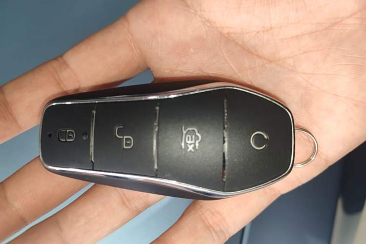 Used BYD Tang New Energy 2024 DM-p Champion Edition 215 km All-Wheel-Drive Flagship Model Vehicle Key