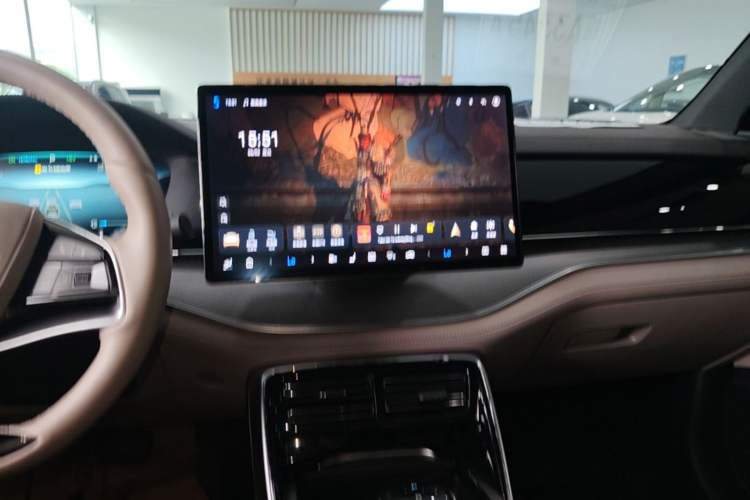 Used BYD Tang New Energy 2024 DM-i Glory Edition 112KM Prestige Model Audio And AC Panel