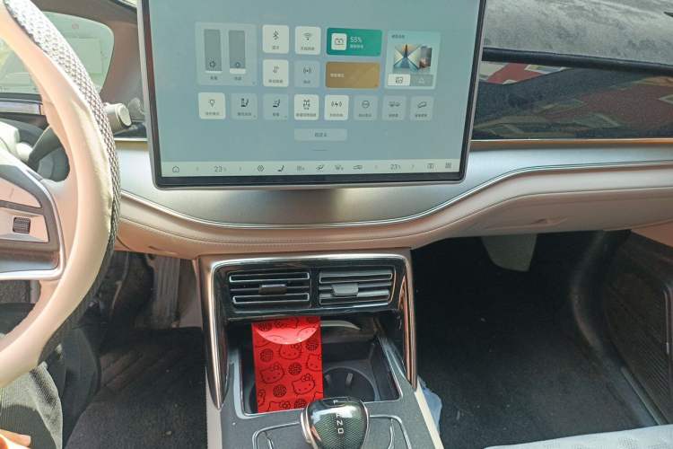 Used BYD Tang New Energy 2024 DM-i Glory Edition 200KM Flagship Model Audio And AC Panel