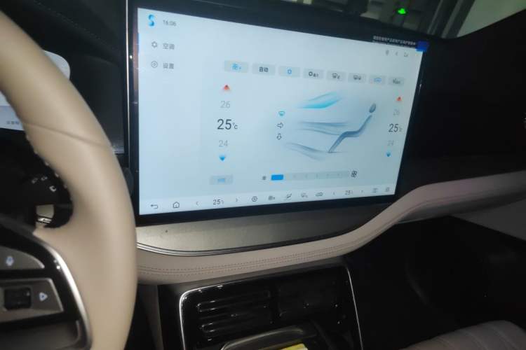 Used BYD Tang New Energy 2024 DM-i Glory Edition 112KM Prestige Model Audio And AC Panel