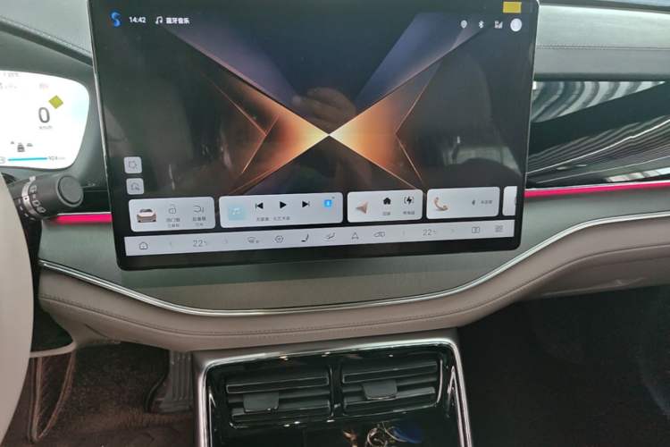 Used BYD Tang New Energy 2024 DM-i Glory Edition 112KM Flagship Model Audio And AC Panel