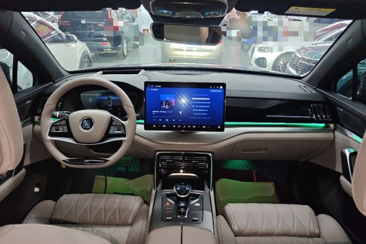 Used BYD Tang New Energy 2024 DM-i Glory Edition 112KM Flagship Model Center Console