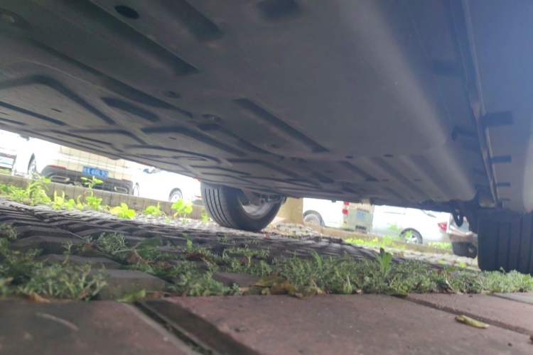 Used BYD Tang New Energy 2024 DM-i Glory Edition 112KM Prestige Model Chassis Front Left