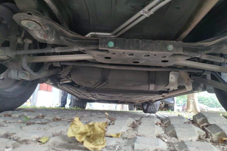 Used BYD Tang New Energy 2024 DM-i Glory Edition 112KM Prestige Model Chassis Rear