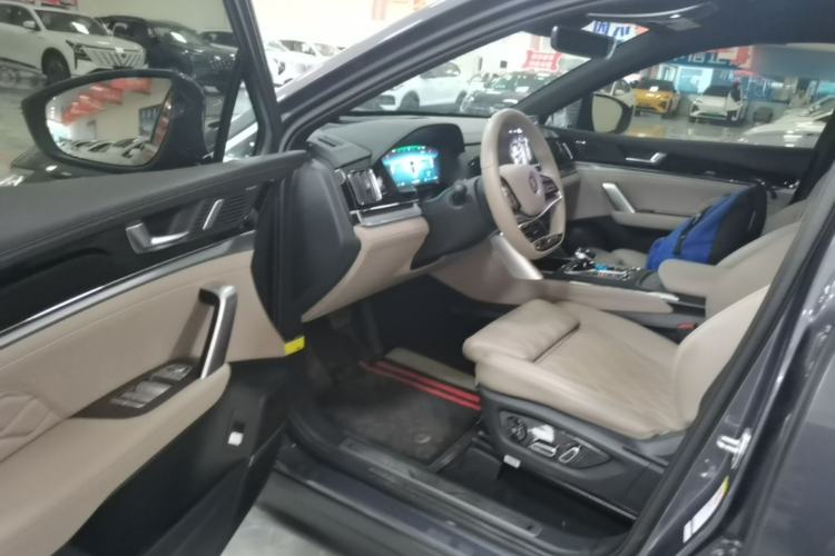 Used BYD Tang New Energy 2024 DM-i Glory Edition 112KM Flagship Model Driver Seat