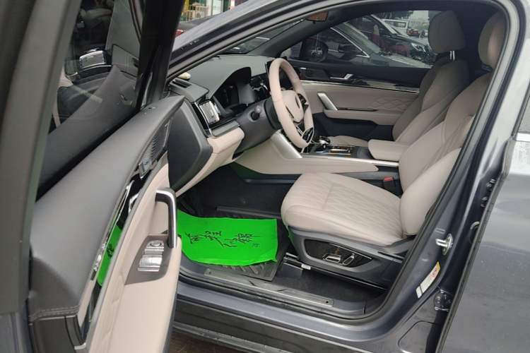 Used BYD Tang New Energy 2024 DM-i Glory Edition 112KM Prestige Model Driver Seat