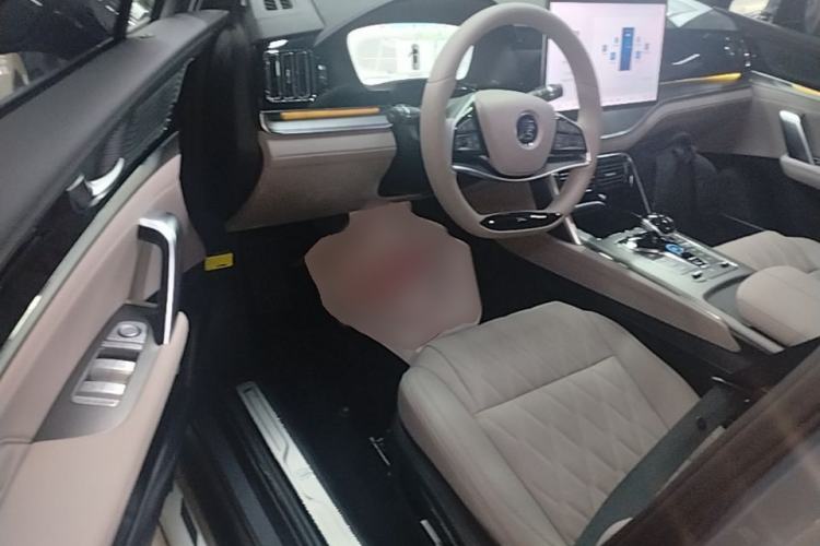 Used BYD Tang New Energy 2024 DM-i Glory Edition 112KM Prestige Model Driver Seat