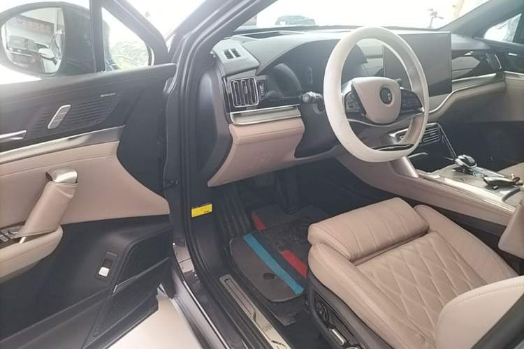 Used BYD Tang New Energy 2024 DM-i Glory Edition 200KM Flagship Model Driver Seat