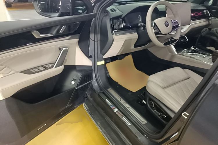 Used BYD Tang New Energy 2024 DM-p Champion Edition 215 km All-Wheel-Drive Flagship Model Driver Seat