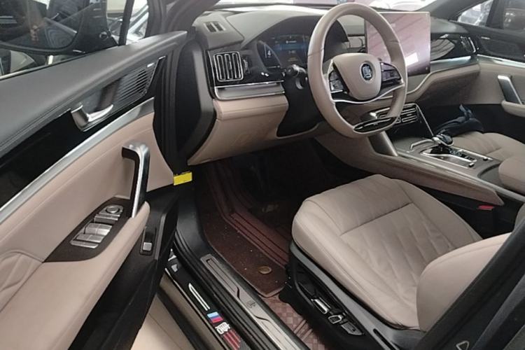 Used BYD Tang New Energy 2024 DM-i Glory Edition 112KM Prestige Model Driver Seat